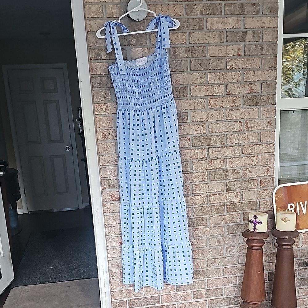 Stylish Blue Polka Dot Maxi Dress